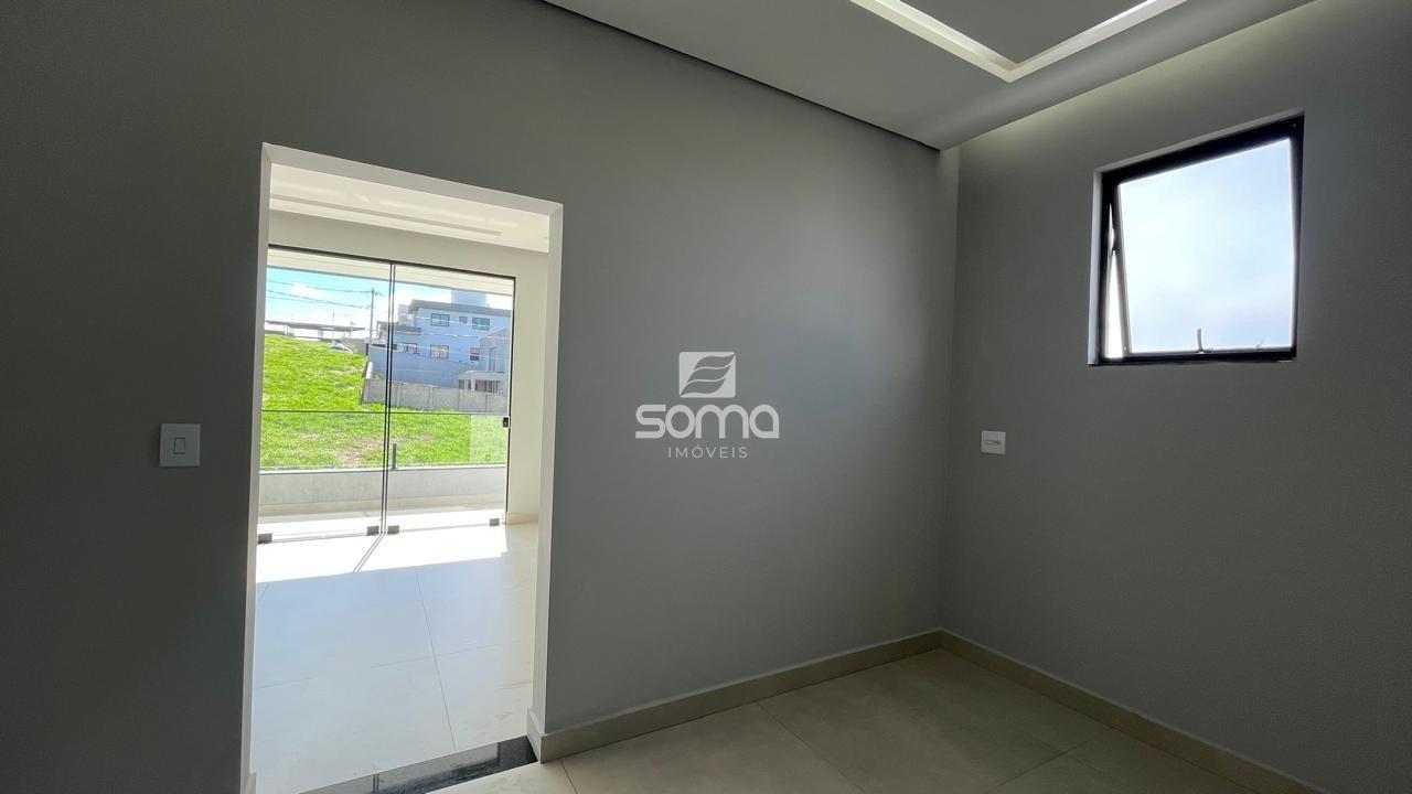 Casa em condomínio à venda no Gran Park: 