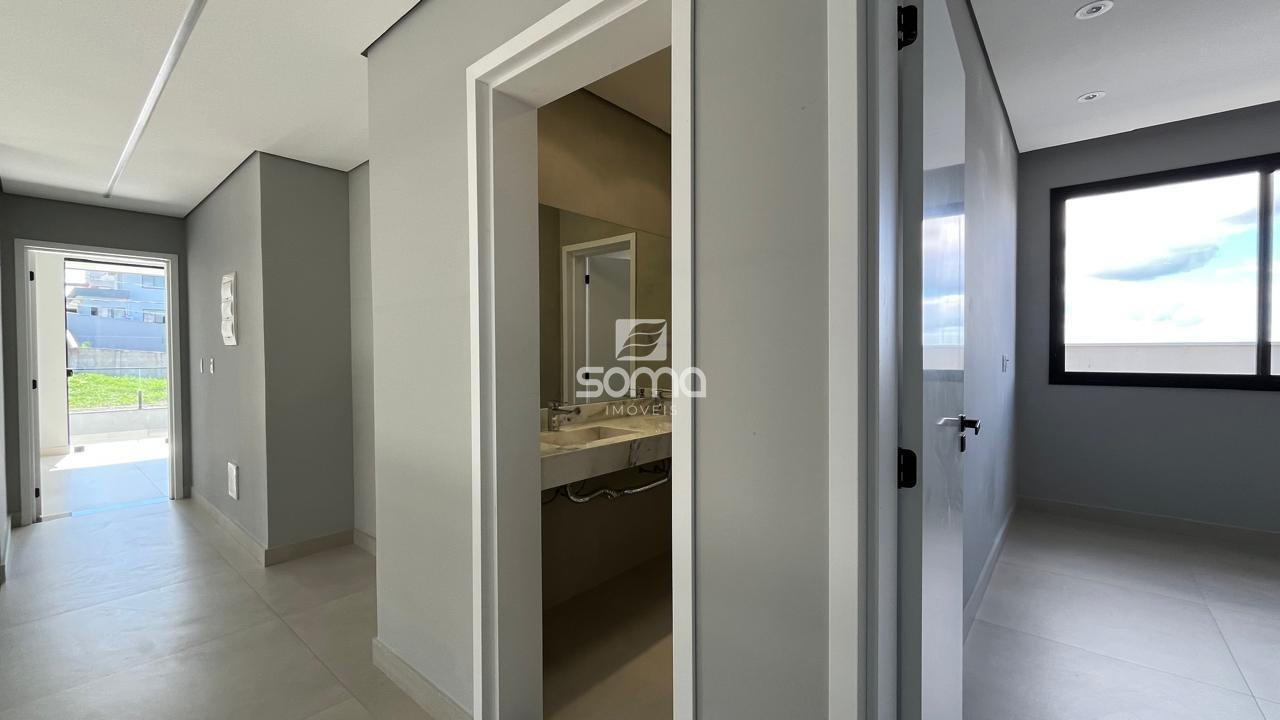 Casa em condomínio à venda no Gran Park: 