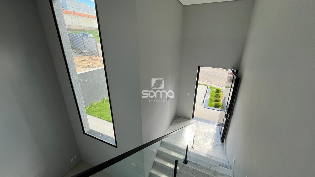 Casa em condomínio à venda no Gran Park: 