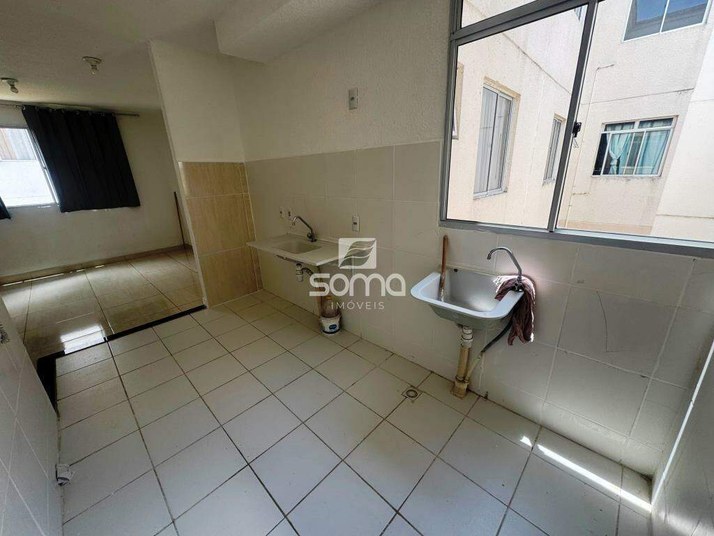 Apartamento à venda no Angicos : 