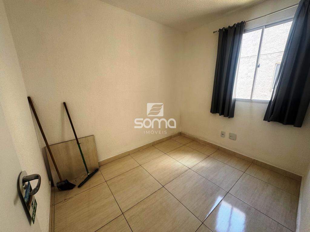 Apartamento à venda no Angicos : 