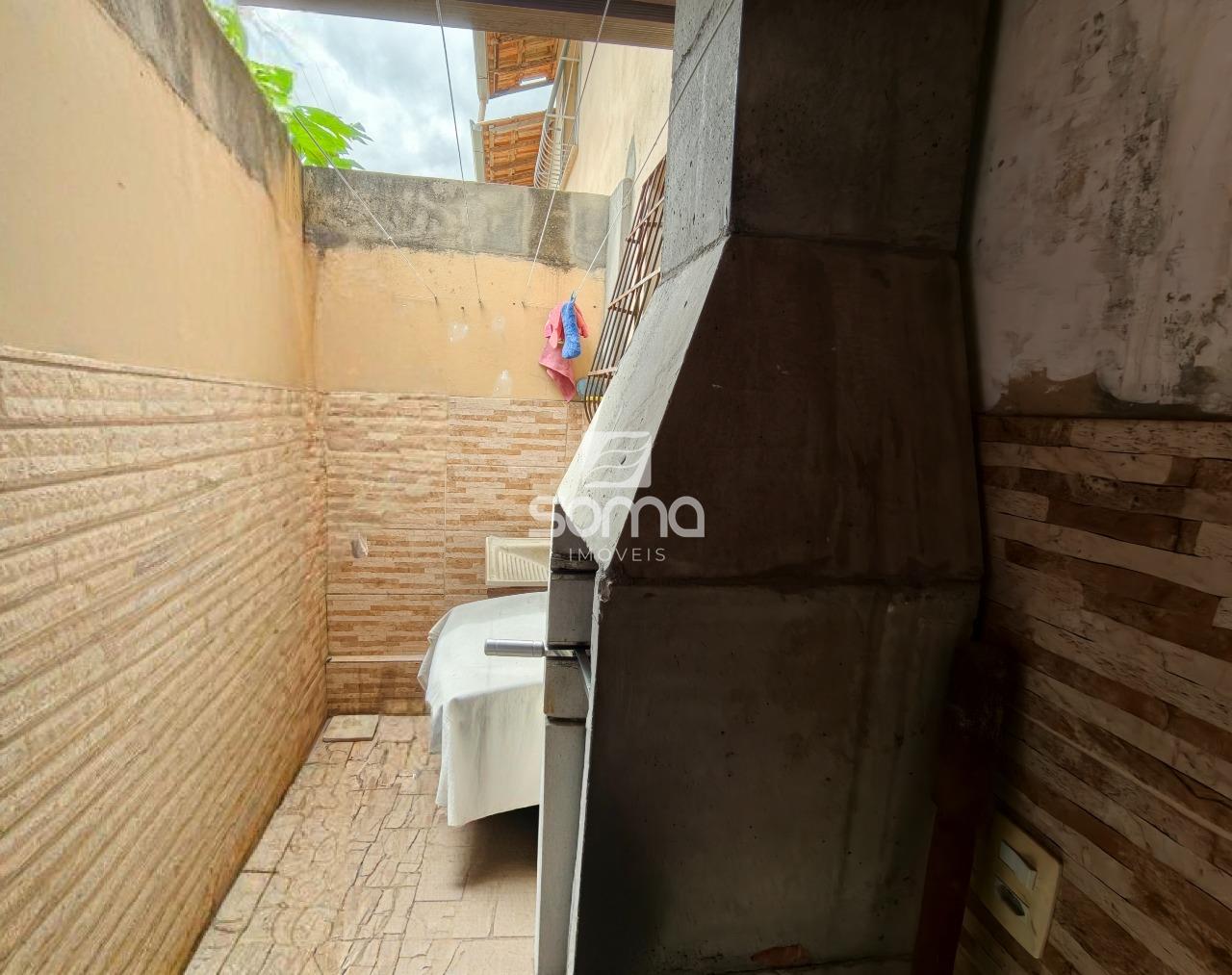 Casa Geminada à venda no Chácaras Reunidas São Vicente: 