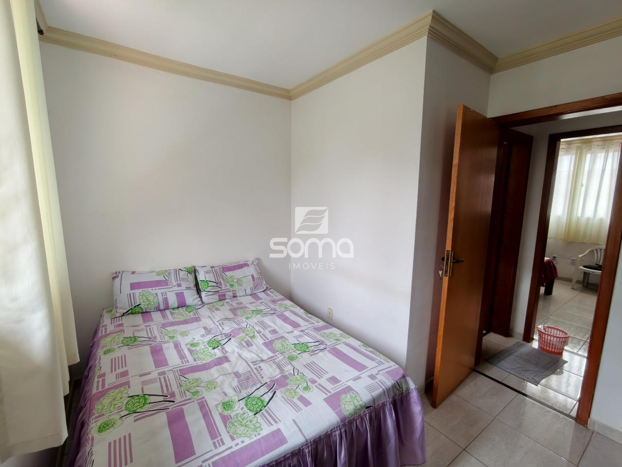 Casa Geminada à venda no Chácaras Reunidas São Vicente: 