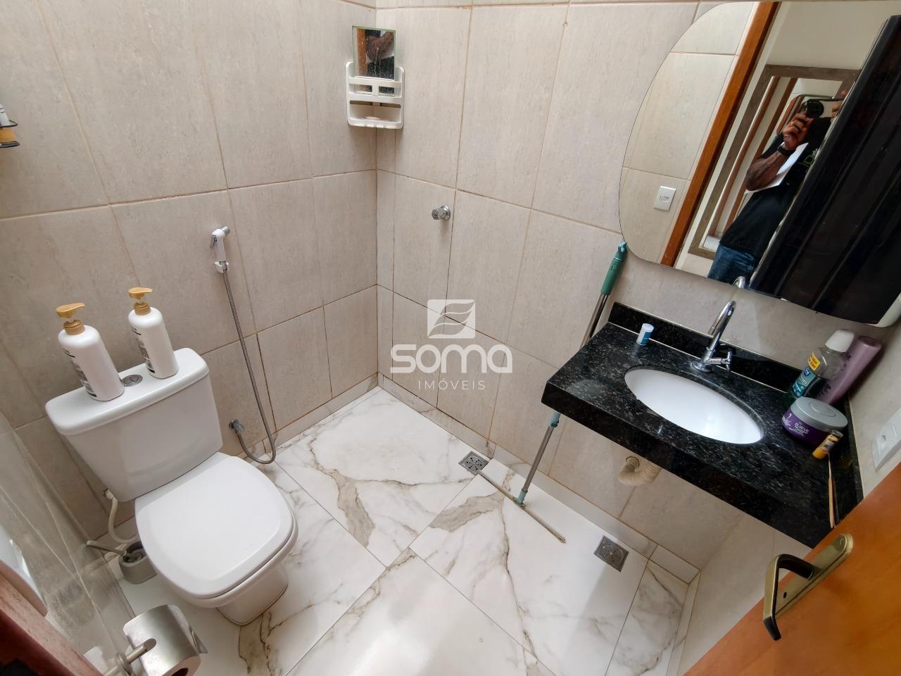 Casa Geminada à venda no Chácaras Reunidas São Vicente: 