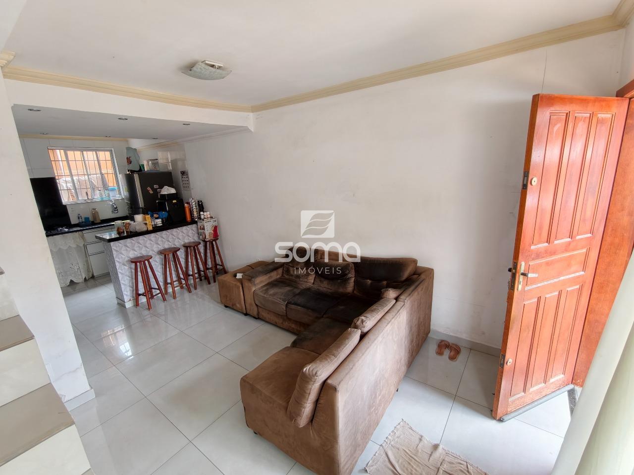 Casa Geminada à venda no Chácaras Reunidas São Vicente: 