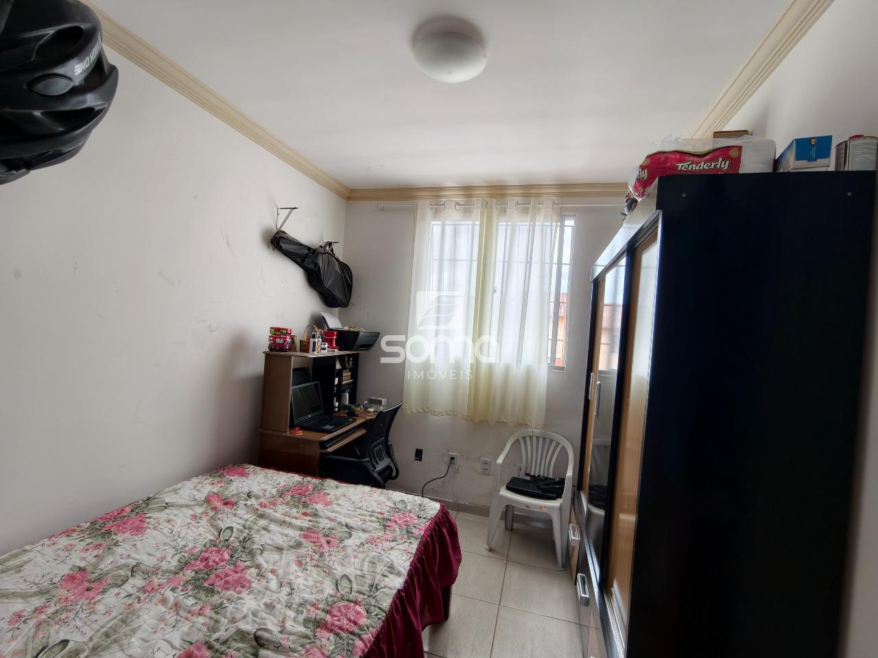 Casa Geminada à venda no Chácaras Reunidas São Vicente: 