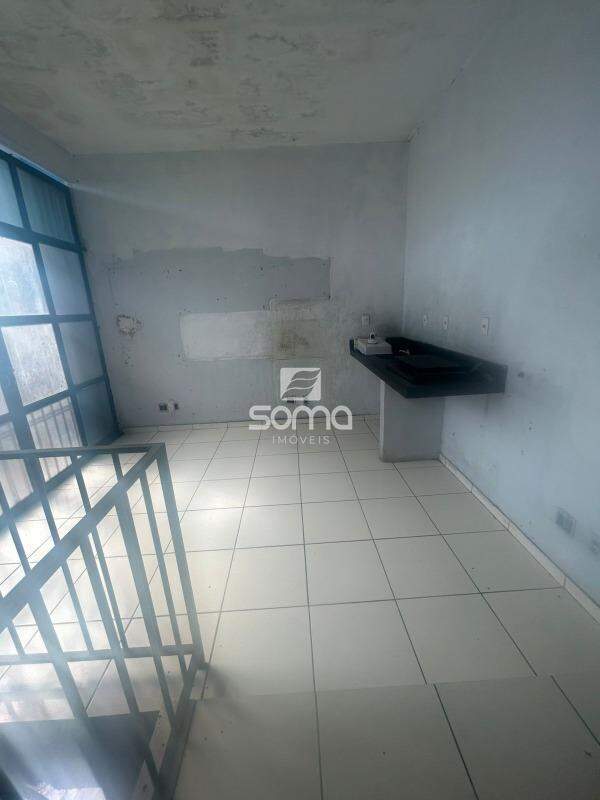 Casa à venda no Conjunto Habitacional Morro Alto: 