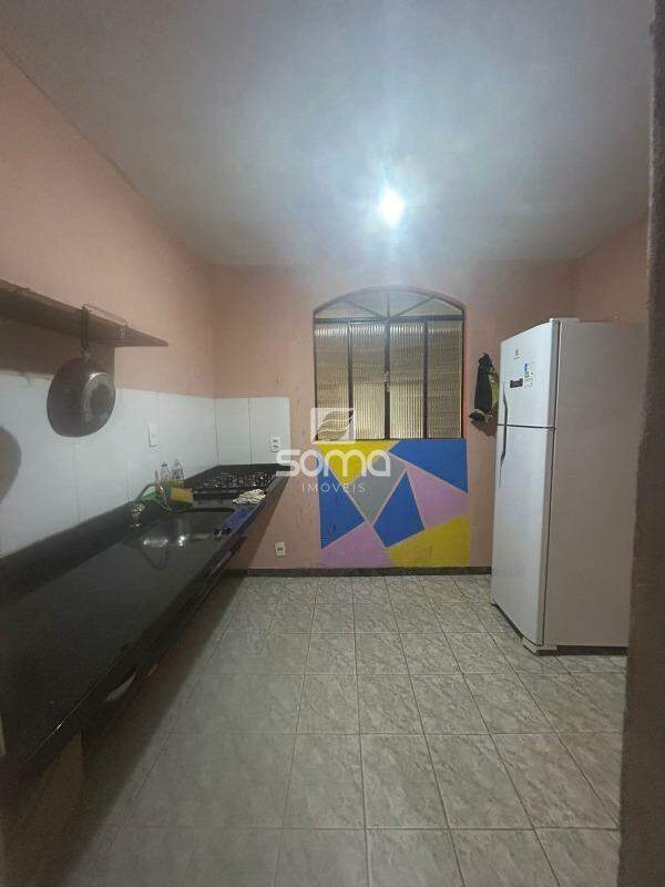 Casa à venda no Conjunto Habitacional Morro Alto: 