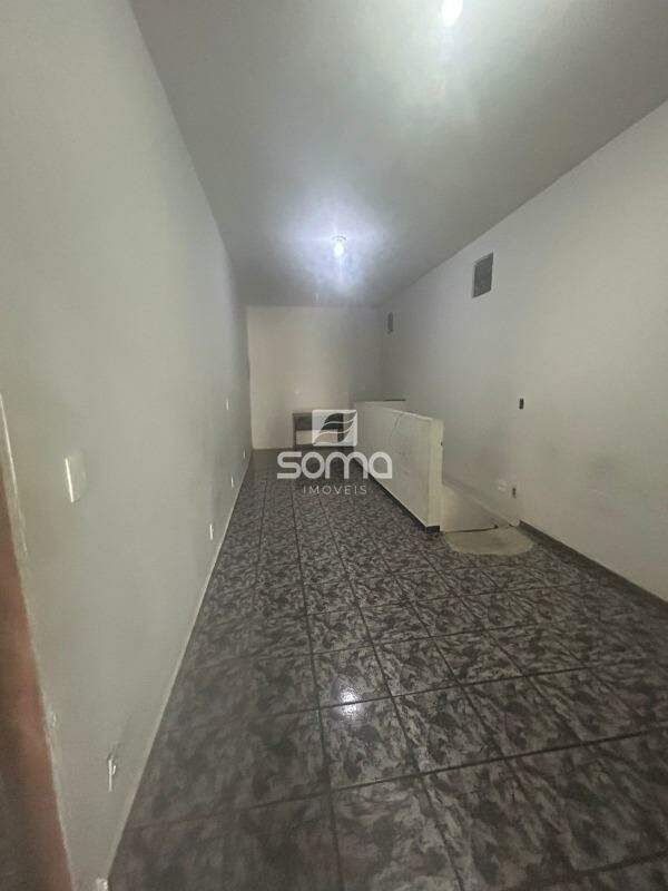 Casa à venda no Conjunto Habitacional Morro Alto: 