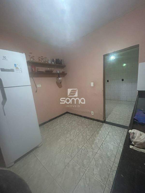 Casa à venda no Conjunto Habitacional Morro Alto: 