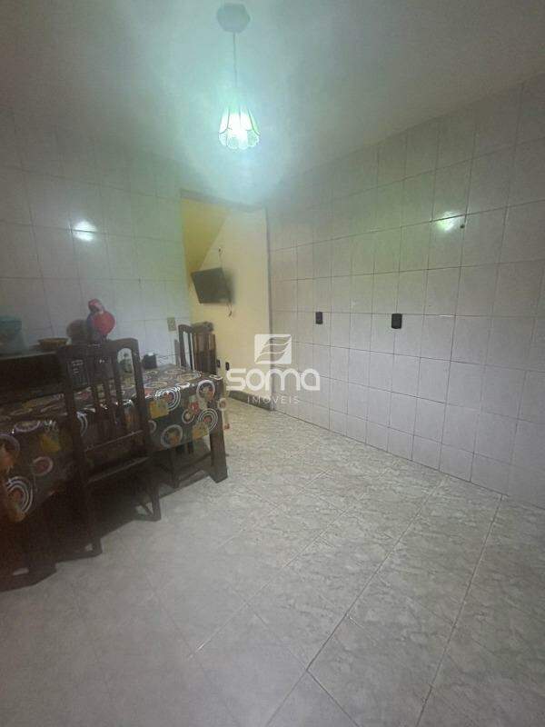 Casa à venda no Conjunto Habitacional Morro Alto: 