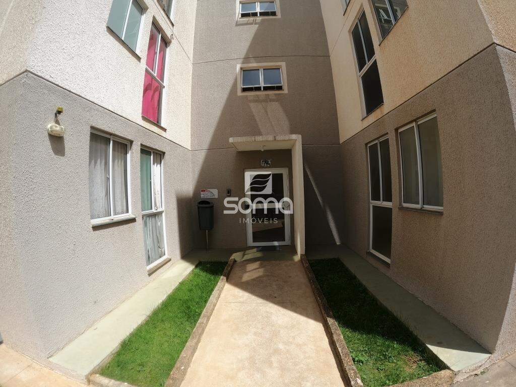 Apartamento para aluguel no Serra Dourada: 