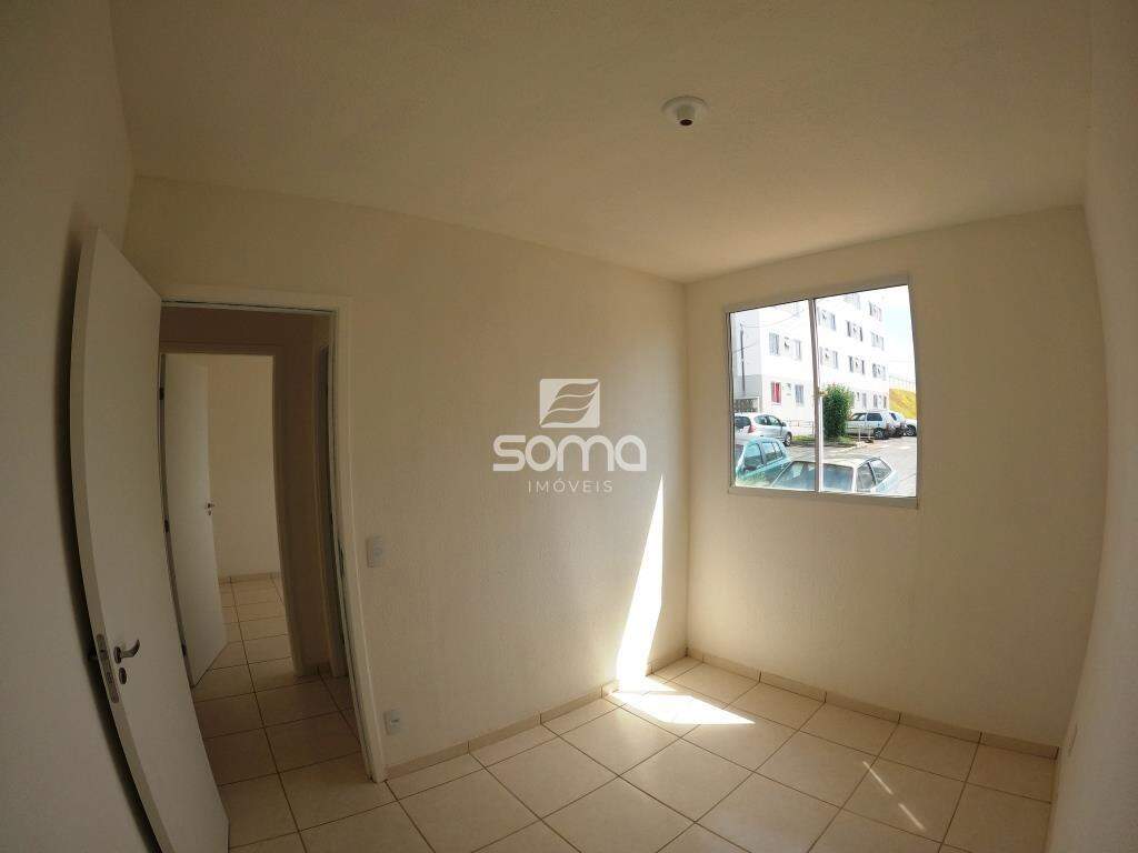 Apartamento para aluguel no Serra Dourada: 