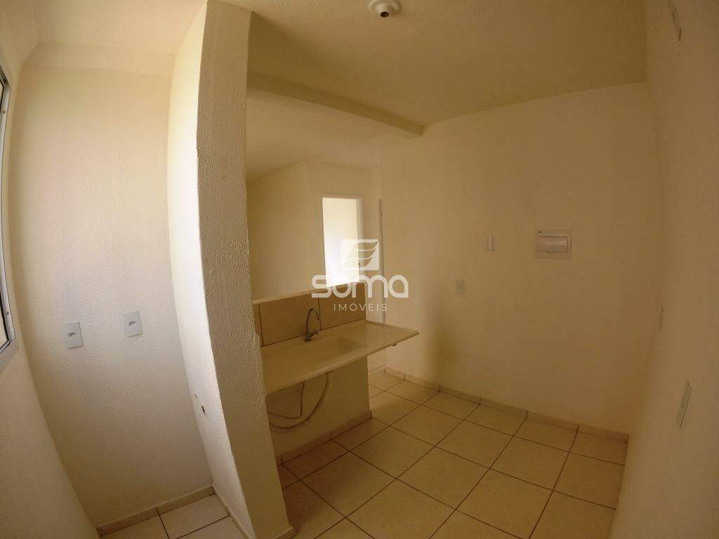 Apartamento para aluguel no Serra Dourada: 