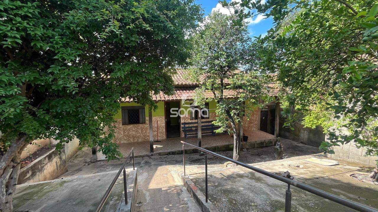 Casa à venda no Célvia: 