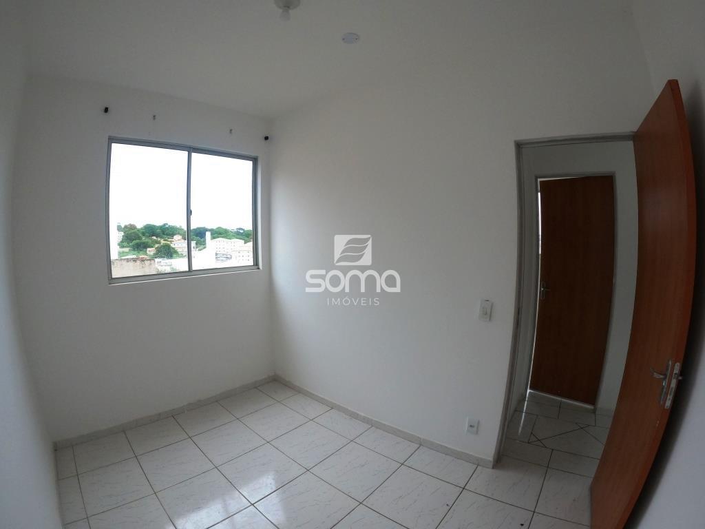 Apartamento à venda no Serra Dourada: 