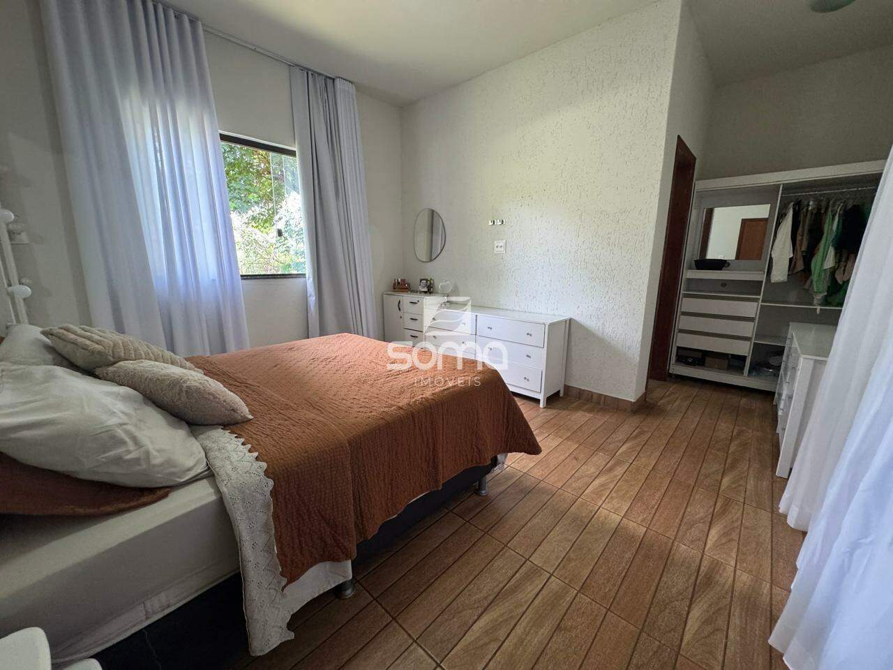 Casa em condomínio à venda no Condomínio Lírio dos Vales: 