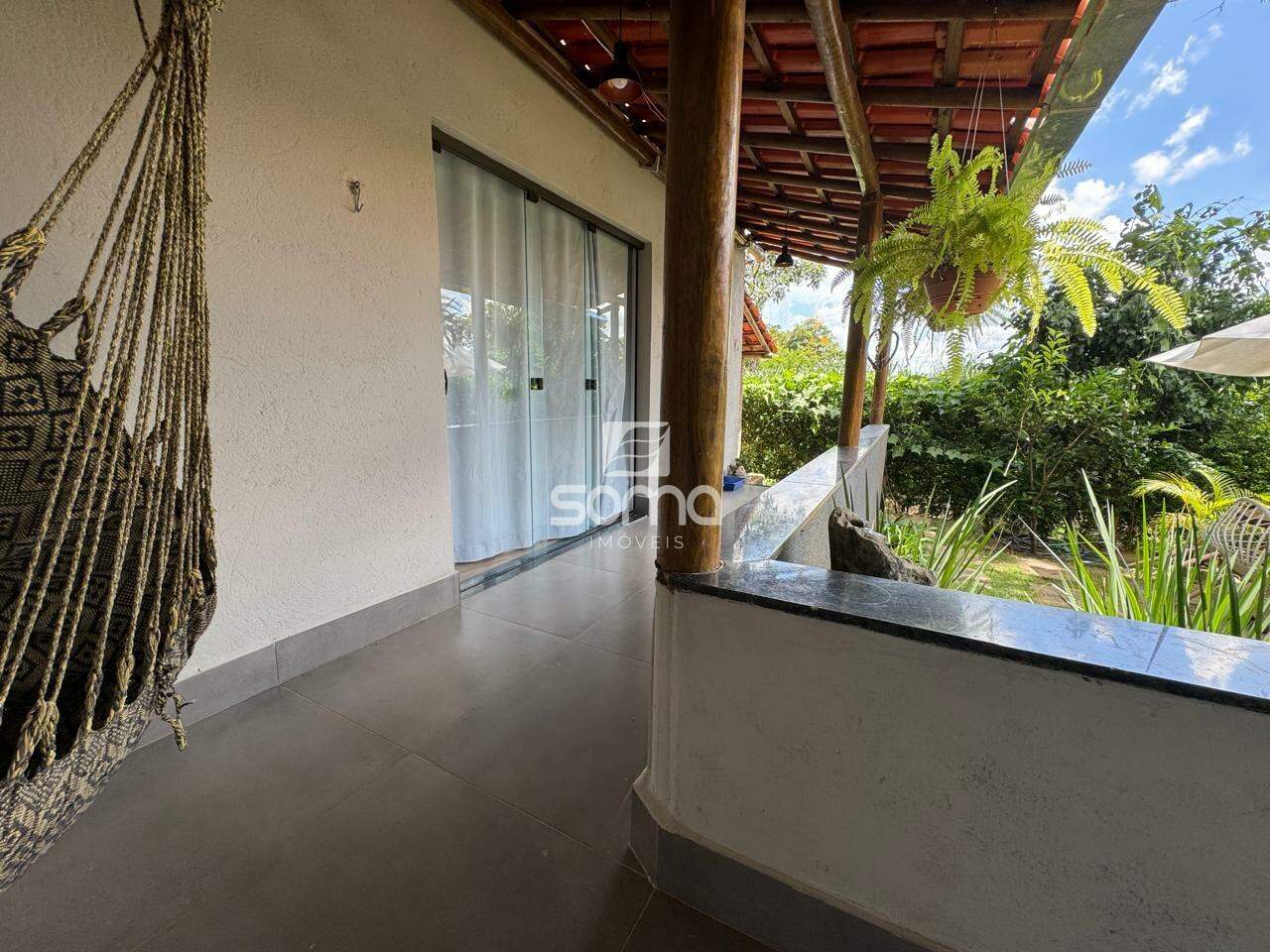 Casa em condomínio à venda no Condomínio Lírio dos Vales: 