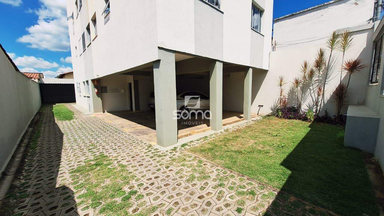 Apartamento à venda no Célvia: 