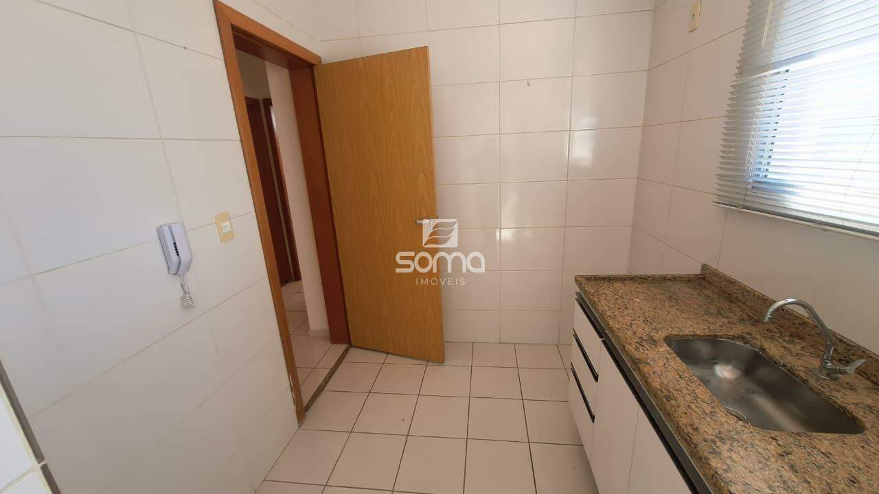 Apartamento à venda no Célvia: 