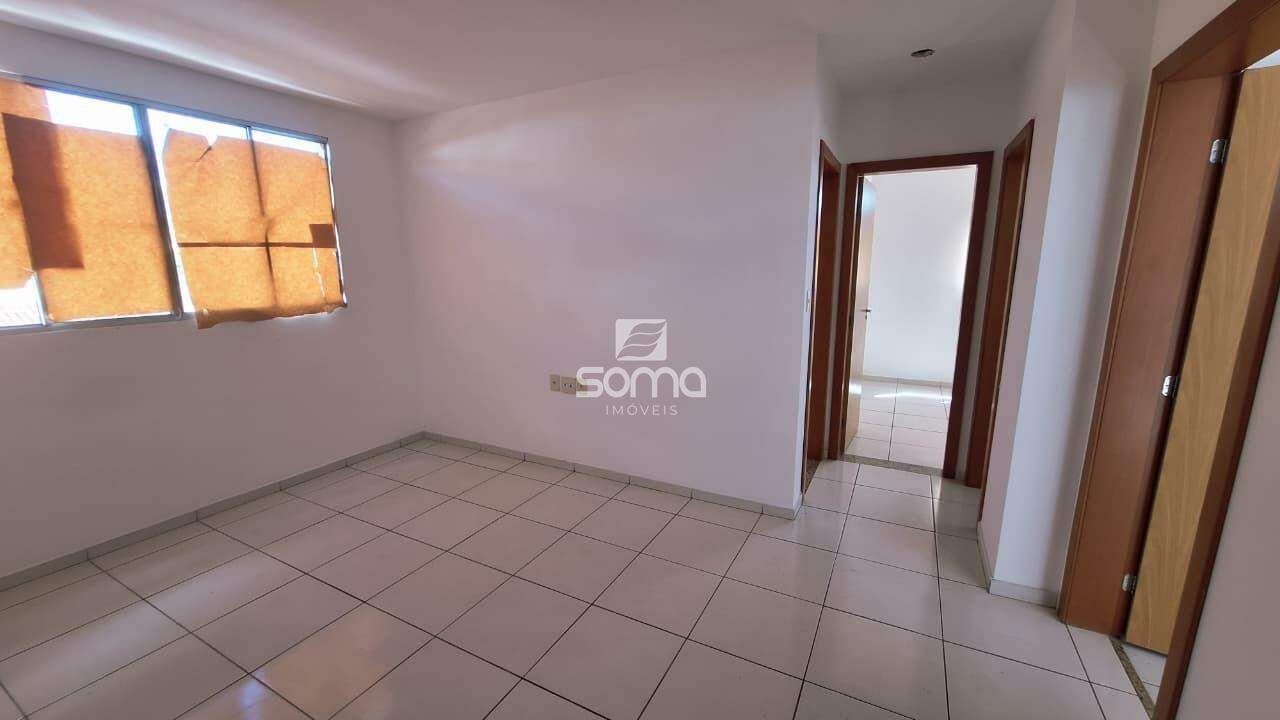Apartamento à venda no Célvia: 