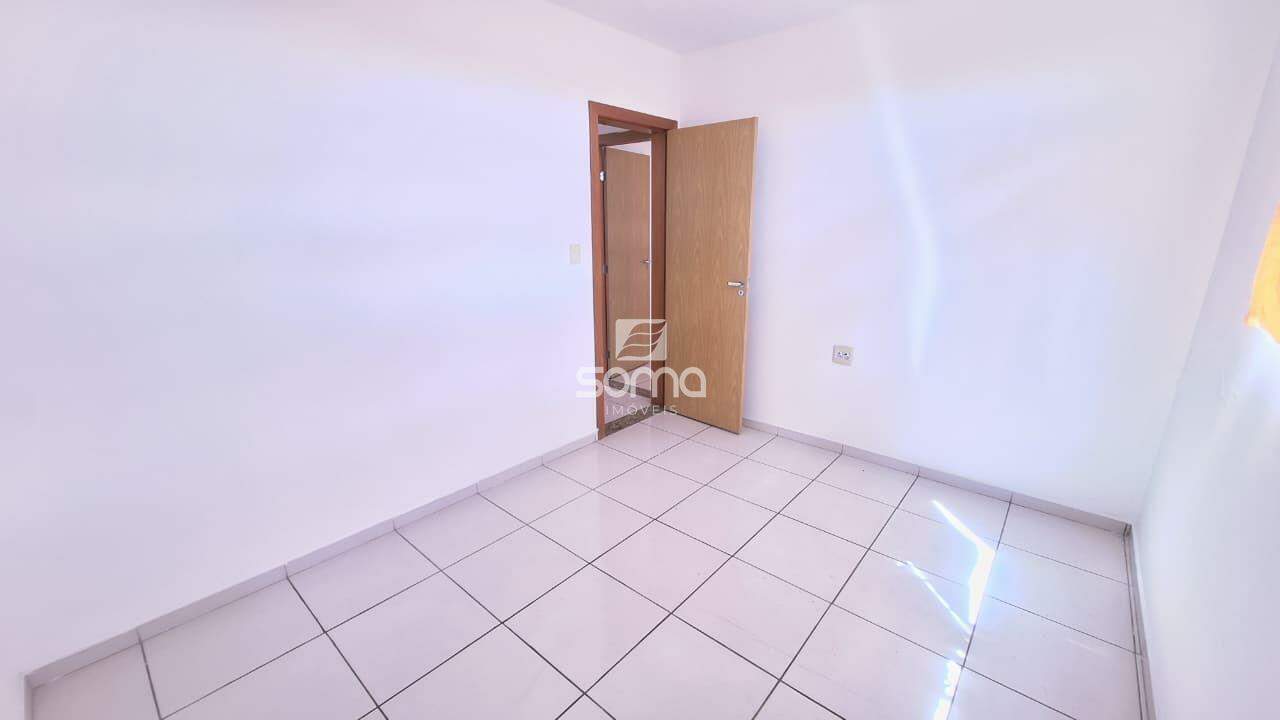 Apartamento à venda no Célvia: 