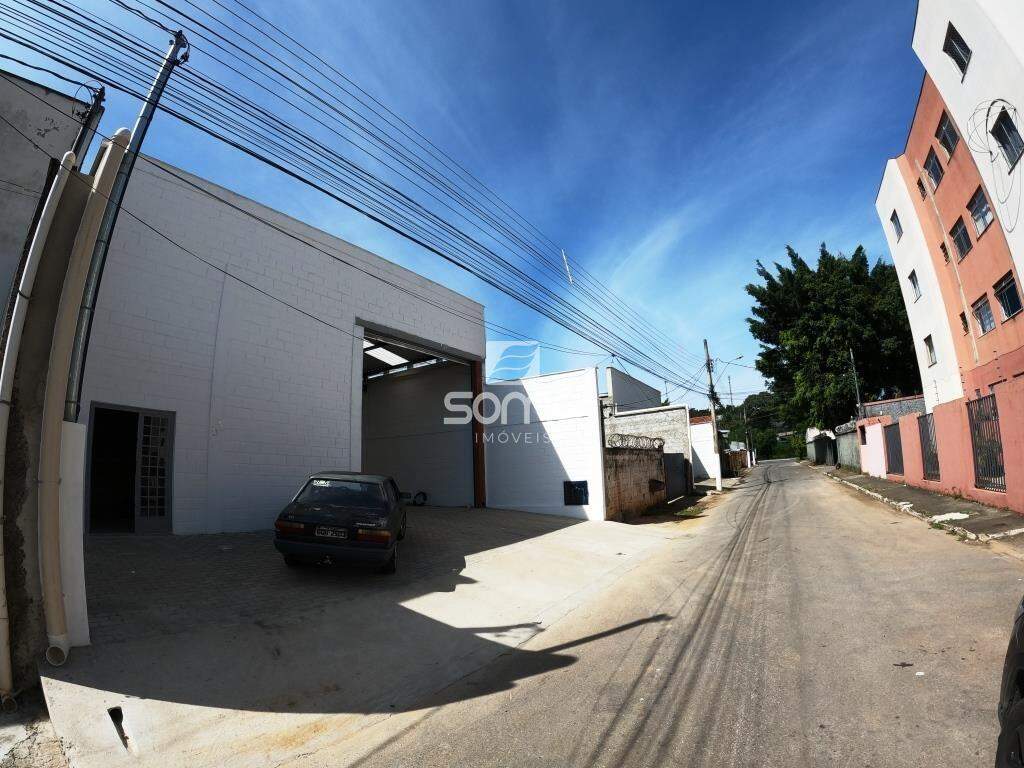 Galpão para aluguel no Santo Antônio: