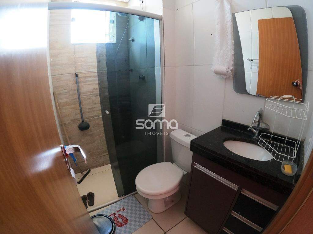 Apartamento para aluguel no Célvia: 