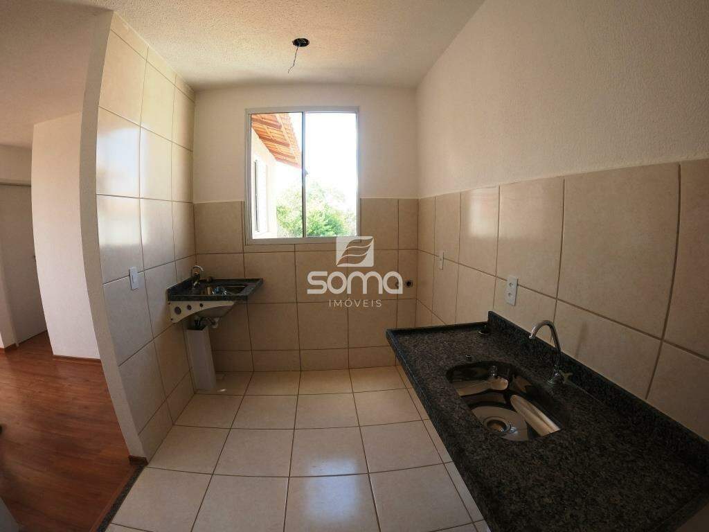 Apartamento para aluguel no Serra Dourada: 