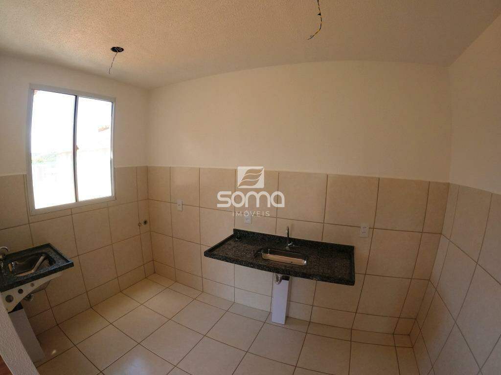Apartamento para aluguel no Serra Dourada: 