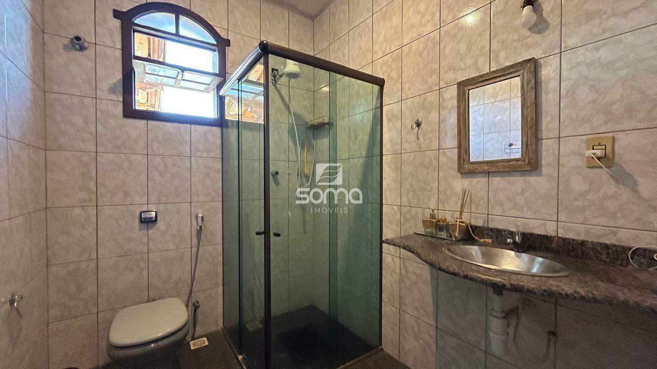 Casa à venda no Jardim Itau: