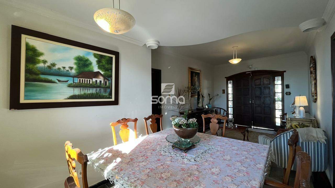 Casa à venda no Jardim Itau: