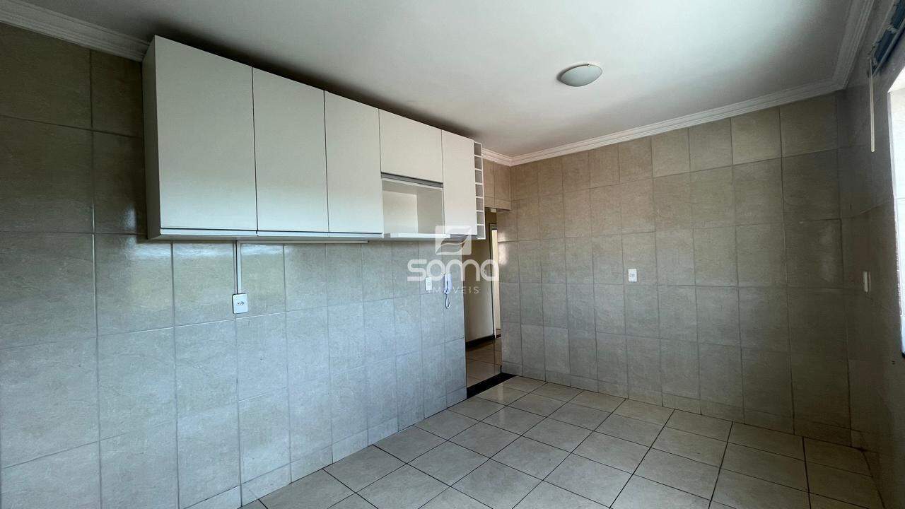 Apartamento à venda no Célvia: 