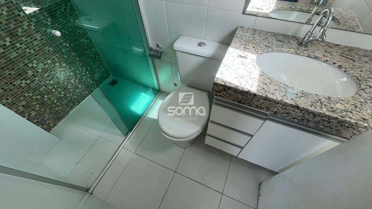 Apartamento à venda no Célvia: 
