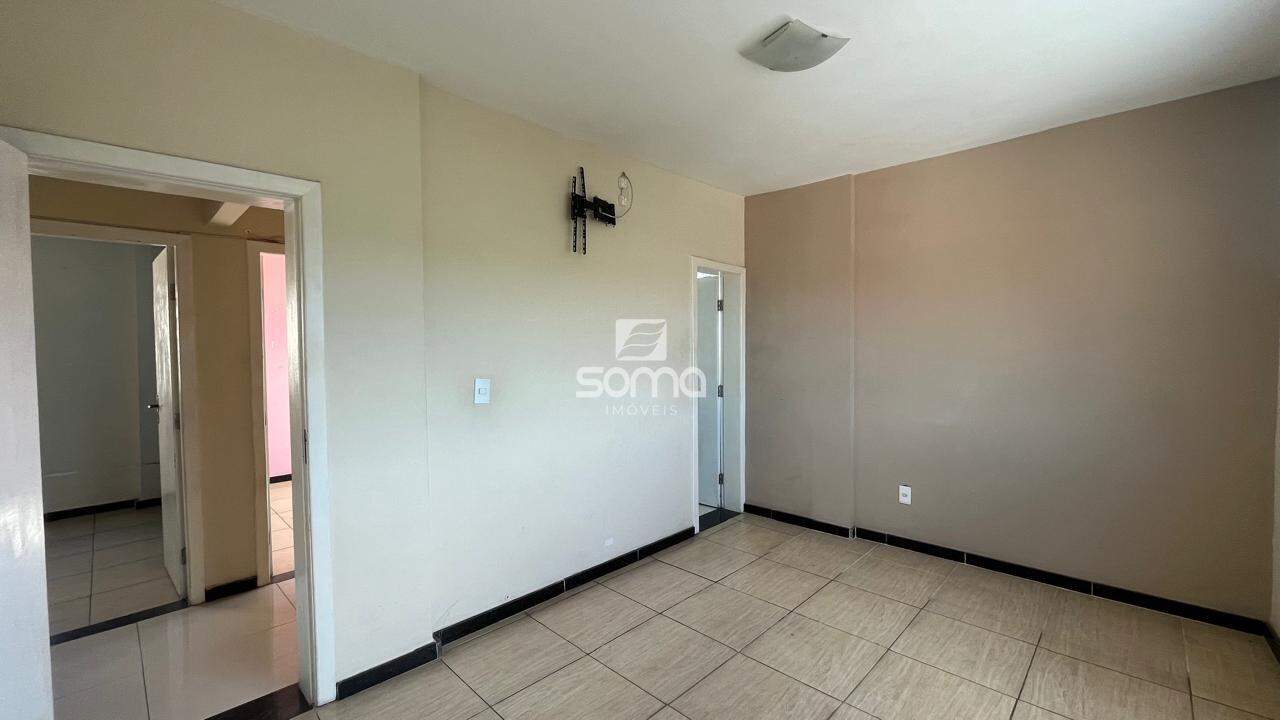 Apartamento à venda no Célvia: 