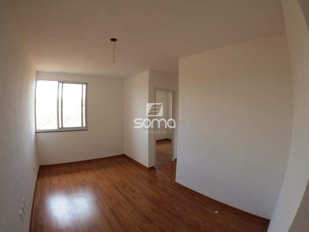 Apartamento para aluguel no Serra Dourada: