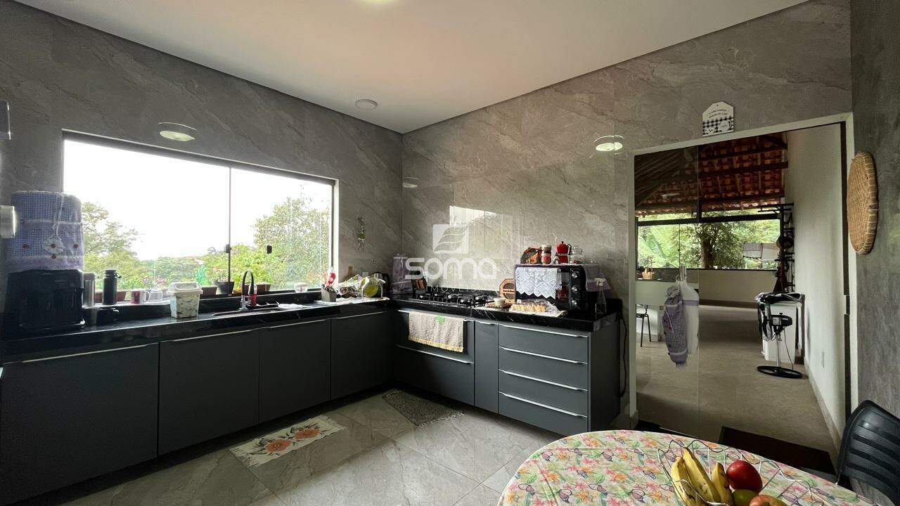 Casa em condomínio à venda no Residencial Clube dos Militares I: