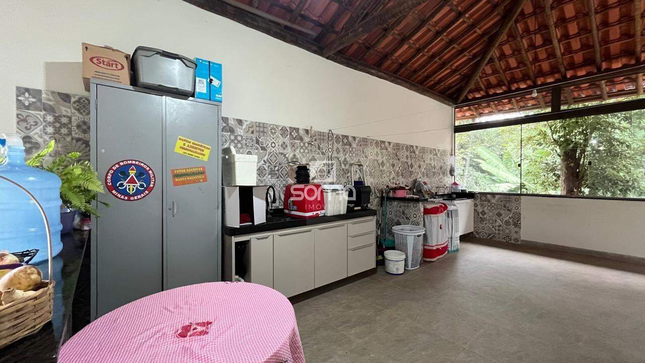 Casa em condomínio à venda no Residencial Clube dos Militares I: