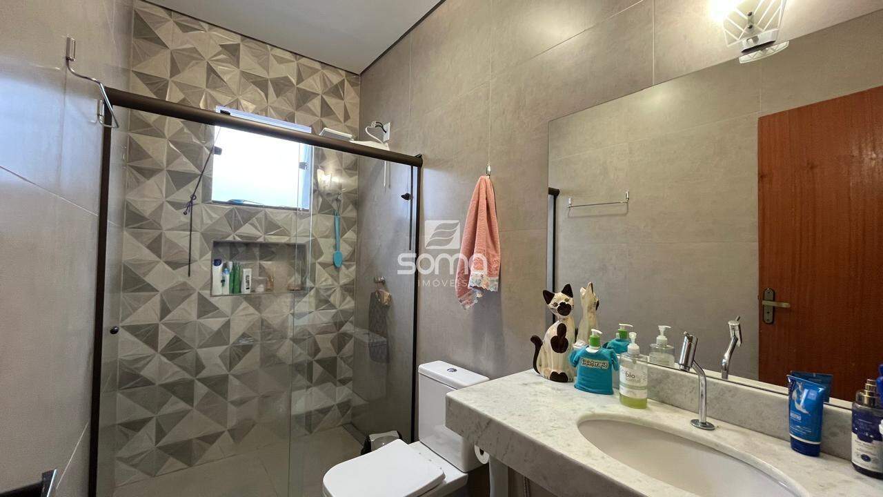Casa em condomínio à venda no Residencial Clube dos Militares I: