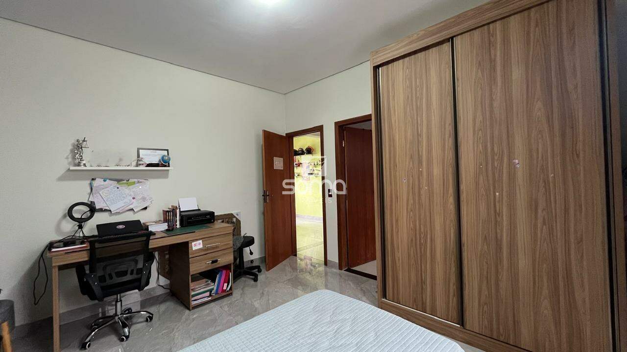 Casa em condomínio à venda no Residencial Clube dos Militares I: