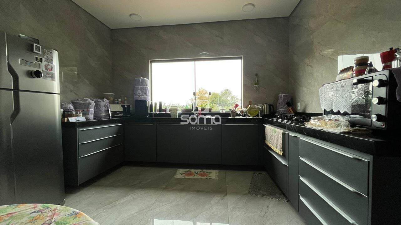 Casa em condomínio à venda no Residencial Clube dos Militares I: