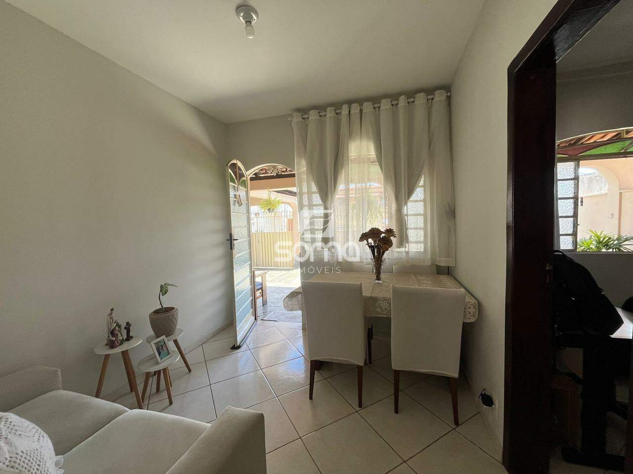 Casa à venda no Célvia: 
