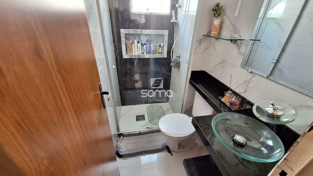 Apartamento à venda no Santa Clara B: 