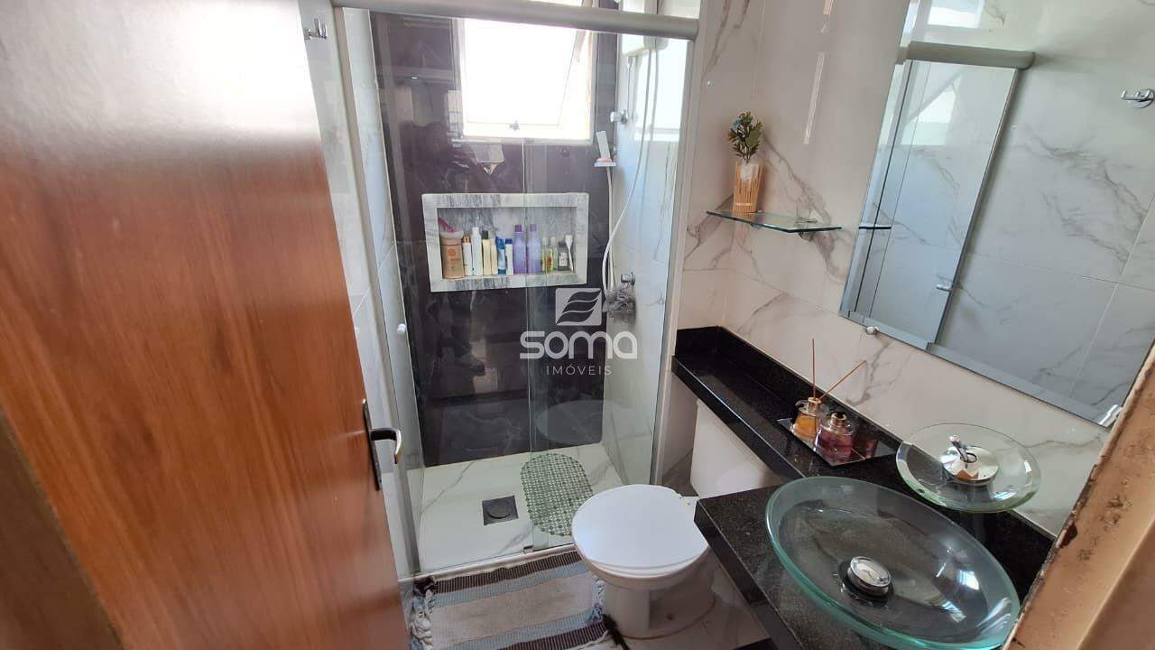 Apartamento à venda no Santa Clara B: 