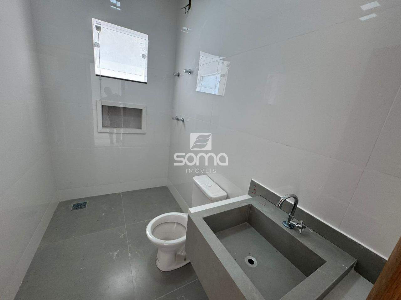 Casa Geminada à venda no Dom Pedro I: