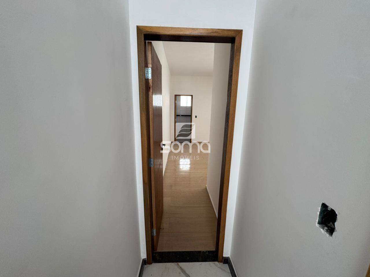 Casa Geminada à venda no Granjas Reunidas São Vicente: