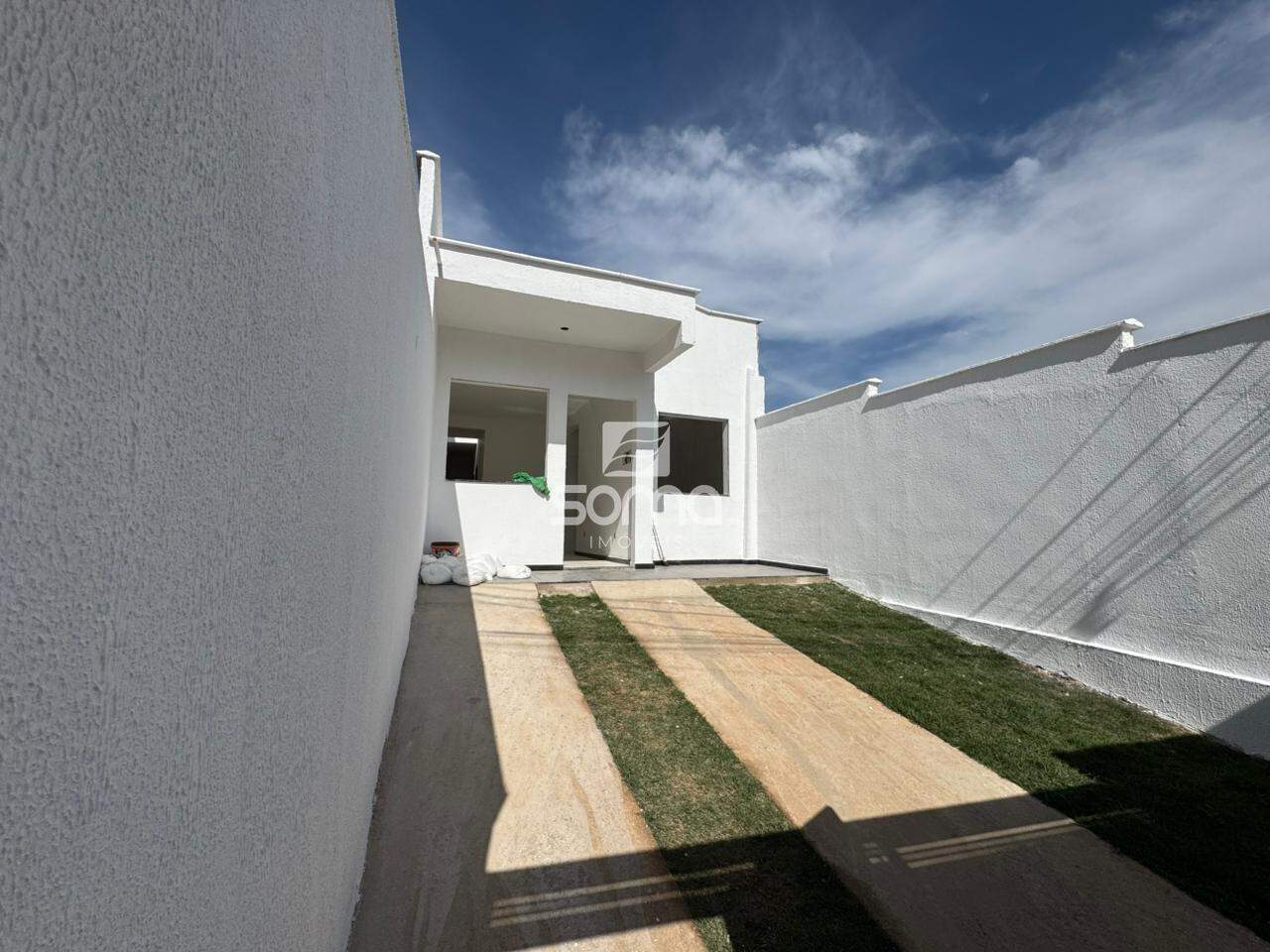 Casa Geminada à venda no Granjas Reunidas São Vicente: