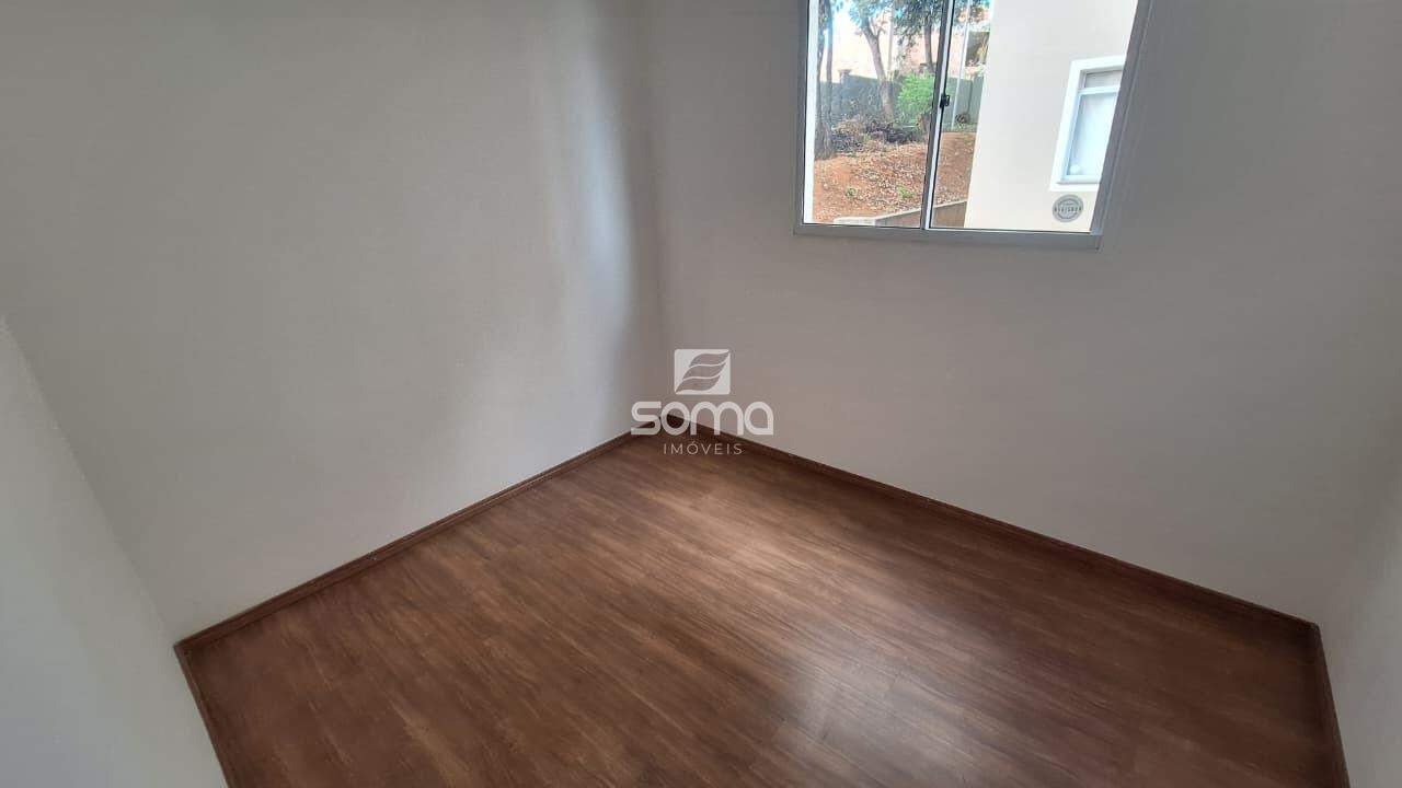 Apartamento à venda no Bernardo de Souza: 