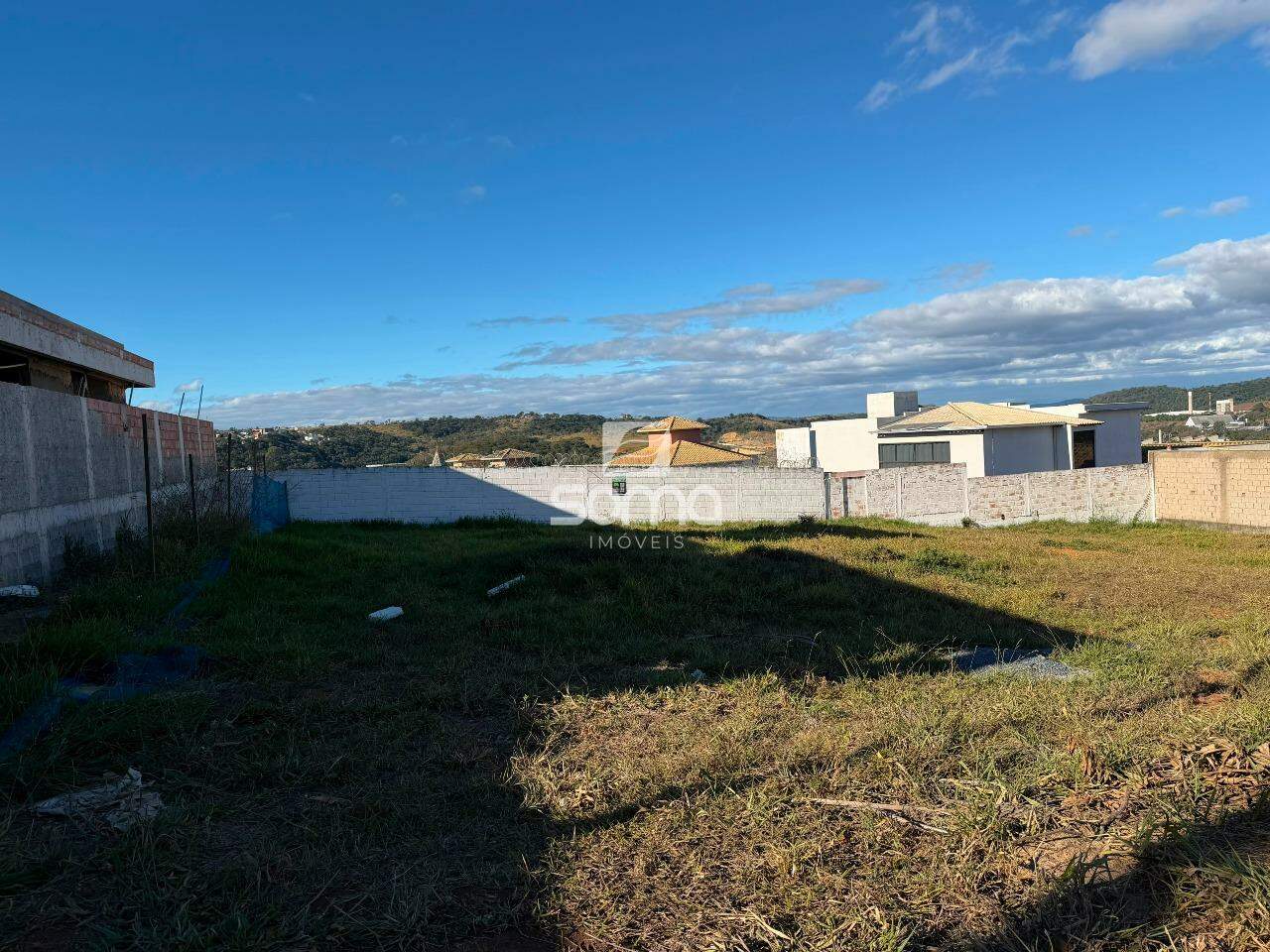 Lote à venda no Condominio Rosa dos Ventos: