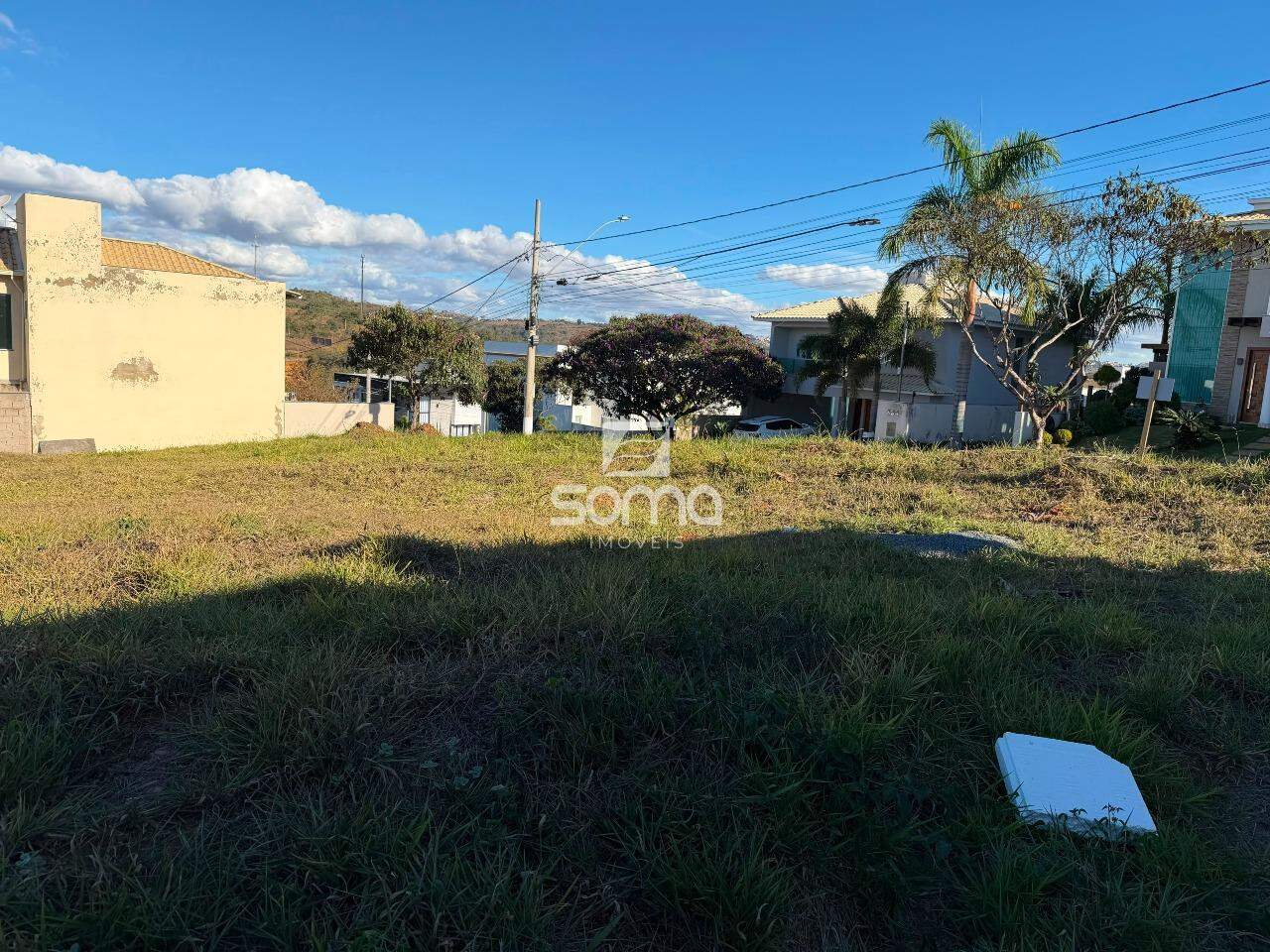 Lote à venda no Condominio Rosa dos Ventos: